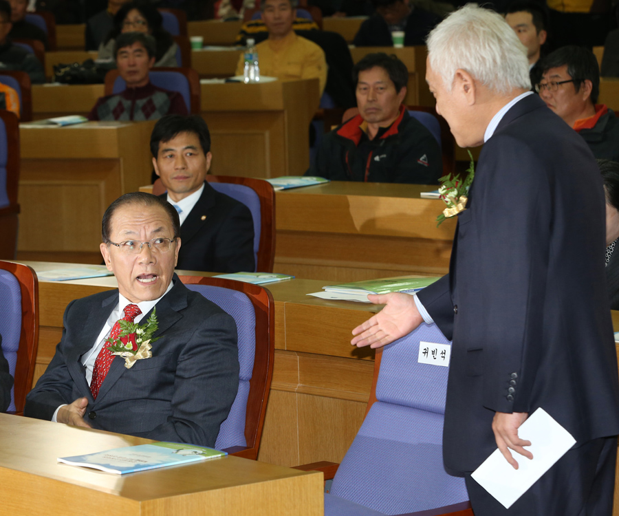 만든곳: 한국 네티즌본부 카페