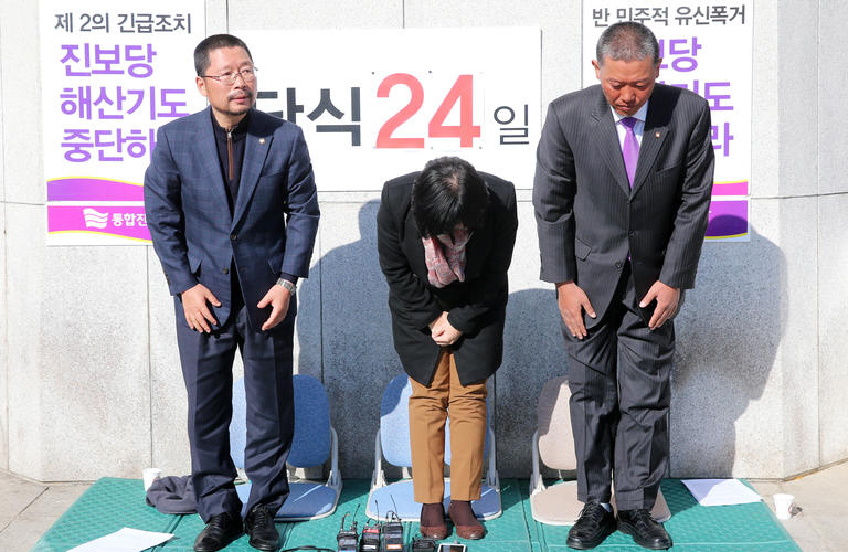 만든곳: 한국 네티즌본부 카페