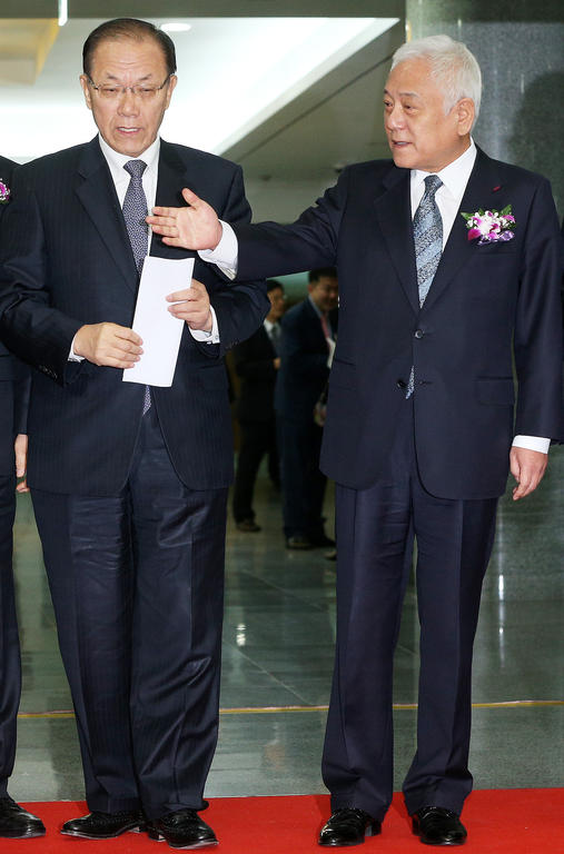 사진이 안보이면→ 우측클릭→ 사진보기 클릭,) OK. 작성: 한국 네티즌본부 카페
