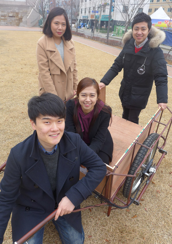 사진이 안보이면→ 우측클릭→ 사진보기 클릭,) OK. 작성: 한국 네티즌본부 카페