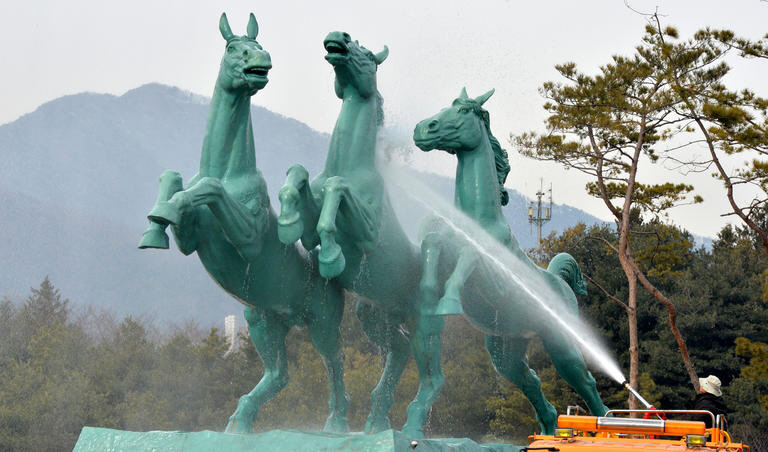 사진이 안보이면→ 우측클릭→ 사진보기 클릭,) OK. 작성: 한국 네티즌본부 카페