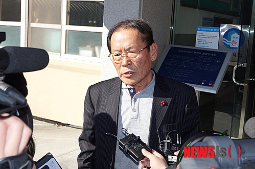 청송여고, 교학사 역사교재 채택 '철회'