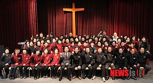 ‘부끄럽고 약소하지만…’ 숭실대 청소 노동자들, 박봉 모아 ‘특별한 장학금’