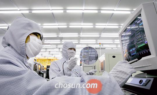 [2014 세계대학평가] 한국 大學, 사회과학도 강세… 경제·정치·회계학 등 50위內 진입