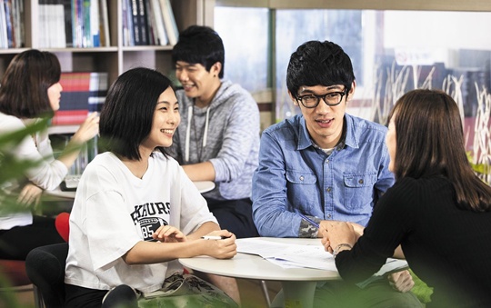 지역과 공생하는 맞춤 교육… 지방사립대<재학생 1만명 이상> 취업률 전국 2위