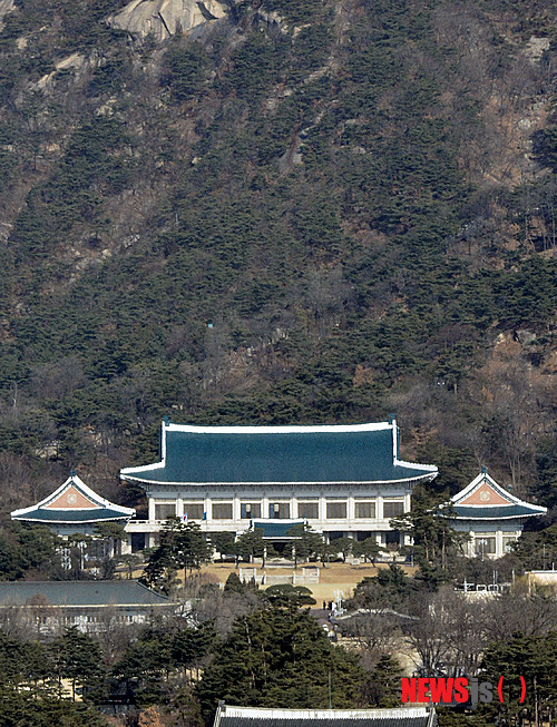 파주 야산서 카메라 장착 무인항공기 발견 청와대 등 촬영 확인…"대공용의점은 없는 듯"