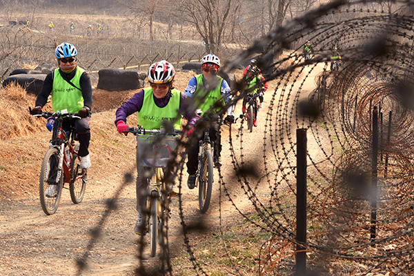 DMZ 자전거투어.