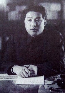 조선민주주의 인민공화국 내각 수상 때의 김일성./한국학중앙연구원