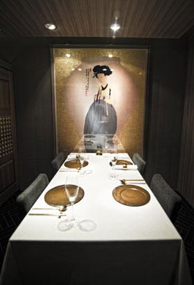 식탁이 차려진 모습.