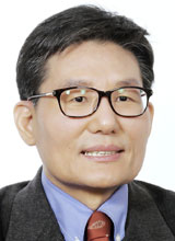 윤평중 한신대 교수 사진