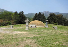 충남 예산군 덕산면에 있는 흥선대원군의 아버지 남연군묘. 정만인이 터를 잡았다.