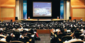 영어로 토론하는 국내 최고 초·중·고 콘퍼런스… 제11회 서울모의유엔(MUNOS), 내달 1~3일 코엑스서 열려 