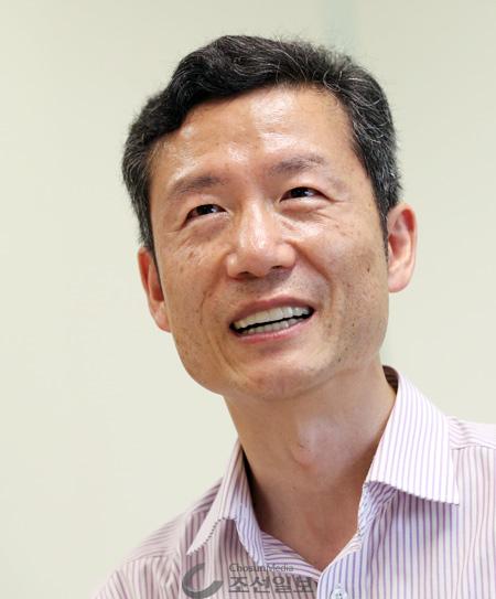 김영환씨는 “인력과 예산을 동원해 ‘대북 공작’에 보다 적극적이어야 한다”고 말했다