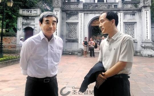 최보식 선임기자와 김원의씨 사진