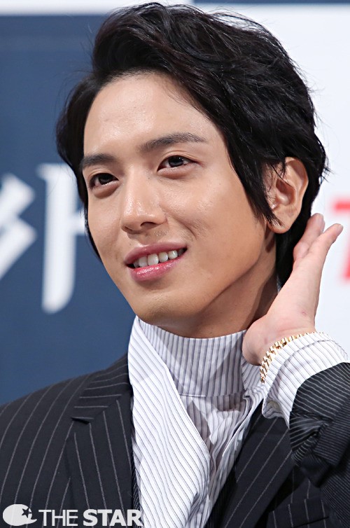 '삼총사' 정용화, "아이돌 스타의 모습 탈피... 나를 버렸다" - Chosunbiz > 피플 > 경제 일반