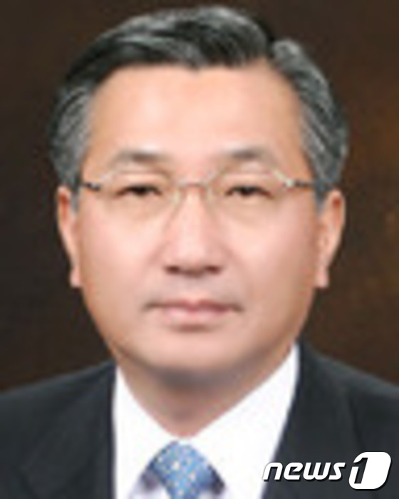 김윤배 청주대 총장, 공식 회의석상 막말 파문 '사면초가'