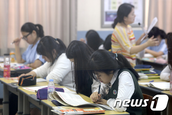 수능 D-40여일…시간 배분과 성적대별 준비전략은