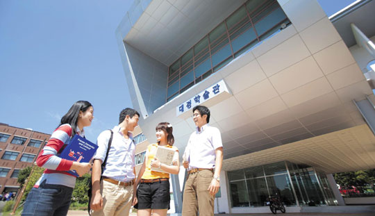 [경상대학교] 자연계, 수학 B형 15%·과탐 10% 가산점… 사범대학, 면접 고사 실시