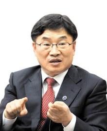 [경상대학교] "끊임없이 자기계발… 禮·智·學 겸비한 참된 인재 키울 것"