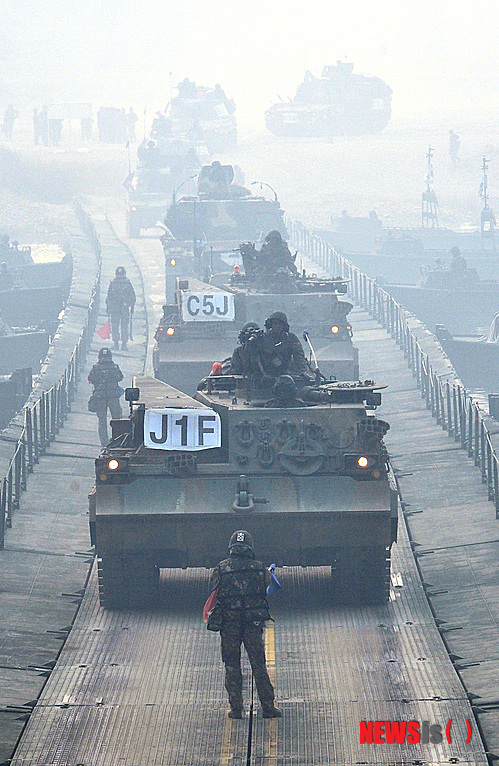 軍, 역대 최대규모 호국훈련 시작…北 "호전광들의 전쟁광기" 비판