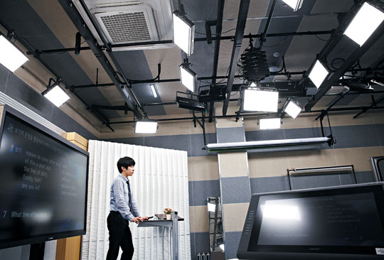 [사이버대학] 학업과 일 동시에… 全 세대, 사이버대로 몰린다