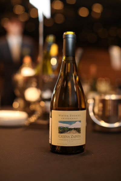 아르헨티나의 '까떼나 자파타 아드리아나 샤도네이 화이트 스톤즈'는 신동와인이 수입했다. /조선DB