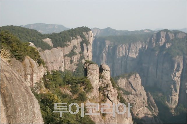 장가계와 태항산의 비경을 합쳐 놓은 '신선거(神仙居)'