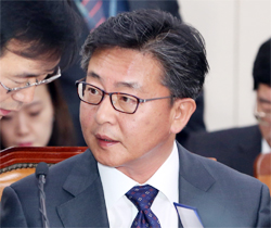 
홍용표 통일부 장관 후보자 사진
