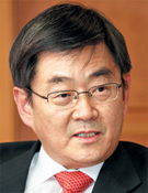 
안경환 서울대 법학전문대학원 명예교수 사진
