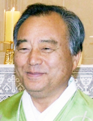 
	권이복 남원 도통동성당 주임신부 사진
