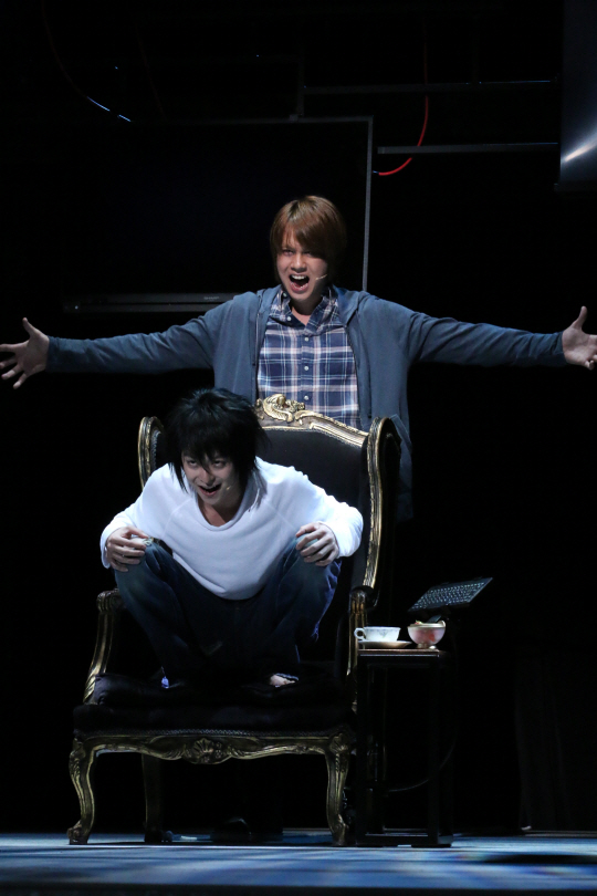 
	��Tsugumi Ohba, Takeshi Obata/Shueisha

Original Production by Horipro Inc.
