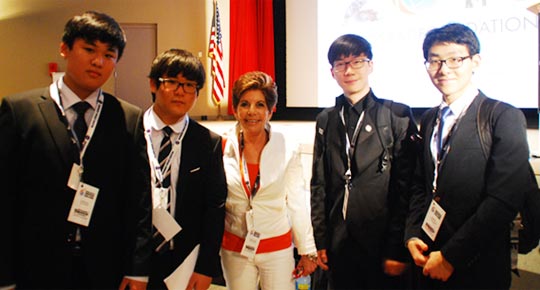 
	���ο� �����ο� ���� ���̵��� �̱� �ܷ��� ���� ���� ç���� ��ȸ ����� ������ �����̷� �ַ����. ���ʺ��� �̻�Ρ���ûȣ��, �ܷ������ ���� �ܷ��� �̻���, �̼������谭�걺. 
