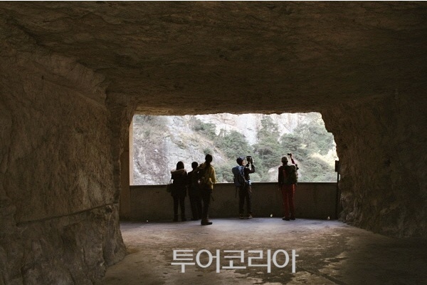 자연이 빚은 예술…시시각각 변하는 '안탕산' 절경 일품