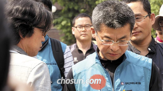 [헌재, 교원노조법 합헌 결정] 전교조 "憲裁가 역사의 시계를 거꾸로 돌렸다", 교육부 "2審 뒤 전임자 복교 등 후속조치 여부 결정"