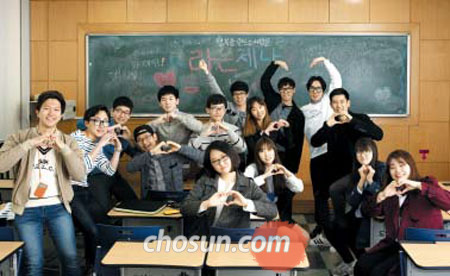 감사한 일 기록, 쓰레기 줍기… 끊임없이 '행복 훈련'