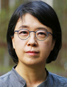 김윤덕 문화부 차장 사진