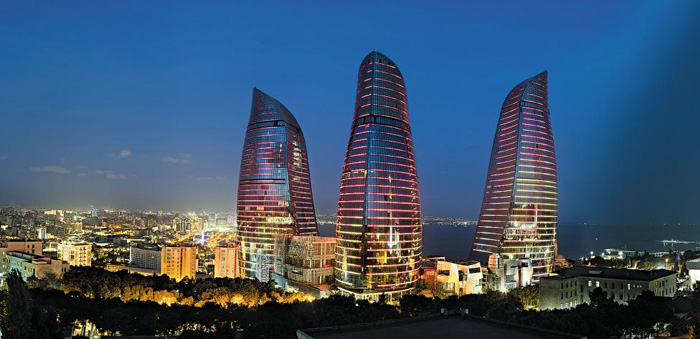 바쿠 불꽃 타워(Baku Flame Towers). 건축 HOK 디자인, 건설 DIA 홀딩스, 시공비 3억5000만달러(약 4000억원), 2013년 개관.