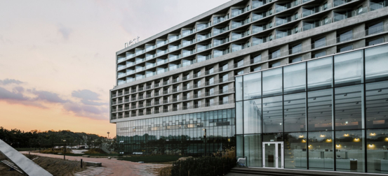 영종도에 있는 부티크 호텔 네스트. 조수용이 총괄 디자인한 네스트호텔과 글래드호텔은 모두 대한민국 최초로 designhotels.com에 리스팅 되었다./사진 제공=JOH