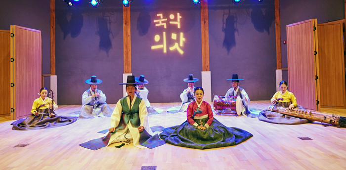지난 9월 개관한 서울돈화문국악당 공연 모습.