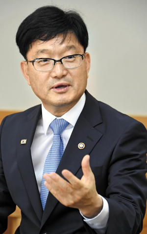 신원섭 산림청장은 “사회적 약자를 위한 나눔객실 운영, 편의시설 확충 등 산림복지서비스를 강화해 나가겠다”고 강조했다.