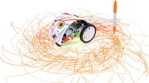 리틀비츠 모듈로 구성한 회로에 바퀴, 색연필을 연결해 만든 그림 그리는 기계 '드로봇(DrawBot)'.