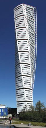 스웨덴 말뫼 터닝 토르소(Turning Torso). 건축가: 산티아고 칼라트라바, 건축주: HSB 말뫼, 높이 190m, 연면적 2만7500㎡(약 8318평), 완공: 2005년.