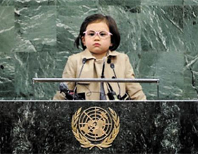 UN 연단 위에 메리언을 합성한 사진. 한 캐나다인이 “새로운 지구 대통령”으로 소개했다.