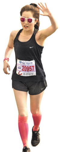 예쁜 운동복 입고 셀카 찍고… 하프마라톤, 여성의 놀이가 되다