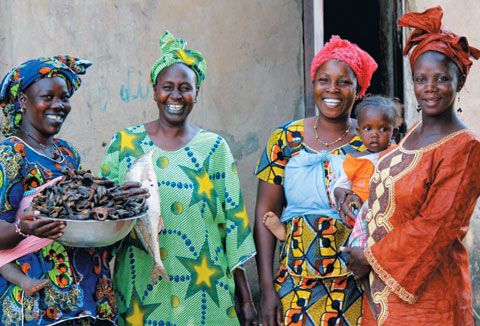 아프리카 말리에 사는 30대 여성들로 구성된 ‘벤칸그룹’은 키바를 통해