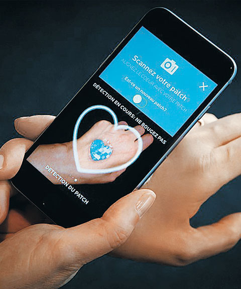 로레알그룹의 브랜드 중 하나인 라로슈포제는 지난해 1월 피부에 부착하는 자외선 측정기 ‘마이 UV 패치’를 출시했다.