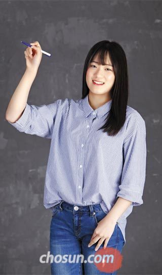 ①중앙대 사회복지학과 1학년 권나영양은 “원서 접수 마감일까지 자기소개서를 고쳤다”며 “대학에서 공부할 내용을 바탕으로, 학교에서 배운 교과목과 활동을 접목하는 식으로 수정해 나갔다”고 설명했다.