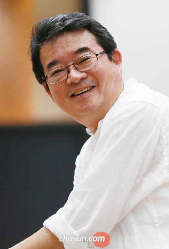 안도현 시인은“짧은 시만 쓰다가 200자 원고지 300장 분량의 책을 쓴 것은‘연어’가 처음이었다”고 회상했다.