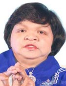 미얀마의 유명 여성 점술가 스에 스에 윈