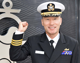 김호진 해군 중령